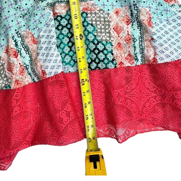 SUGARFOX Coral Ethnic Print Lace Ruffle Hem Top 1XL Women’s PLUS - Picture 5 of 16